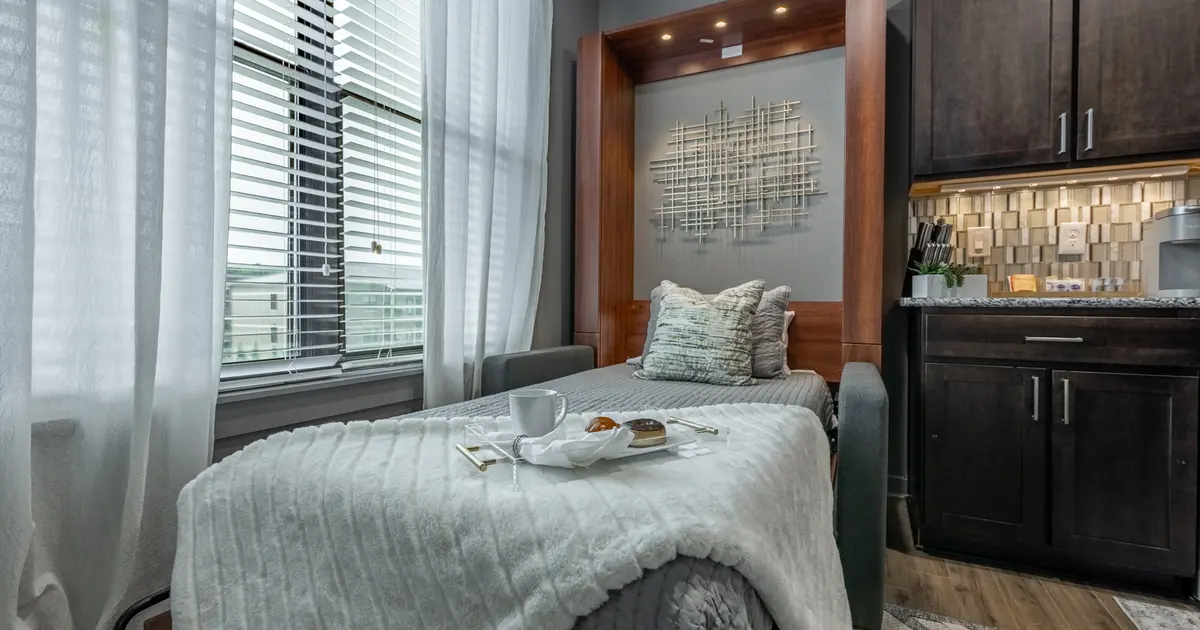 Guest Suite Luxury Apartment Community